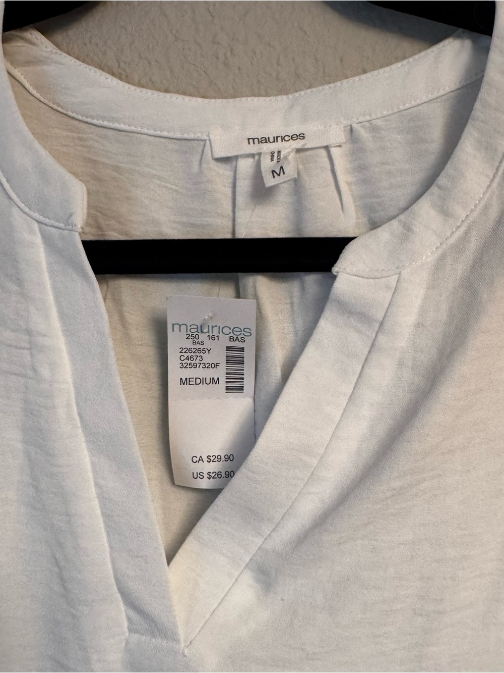 NWT Maurices White Flutter Sleeve V-Neck Blouse - Picture 2 of 3